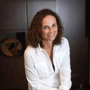 Elena Landau
